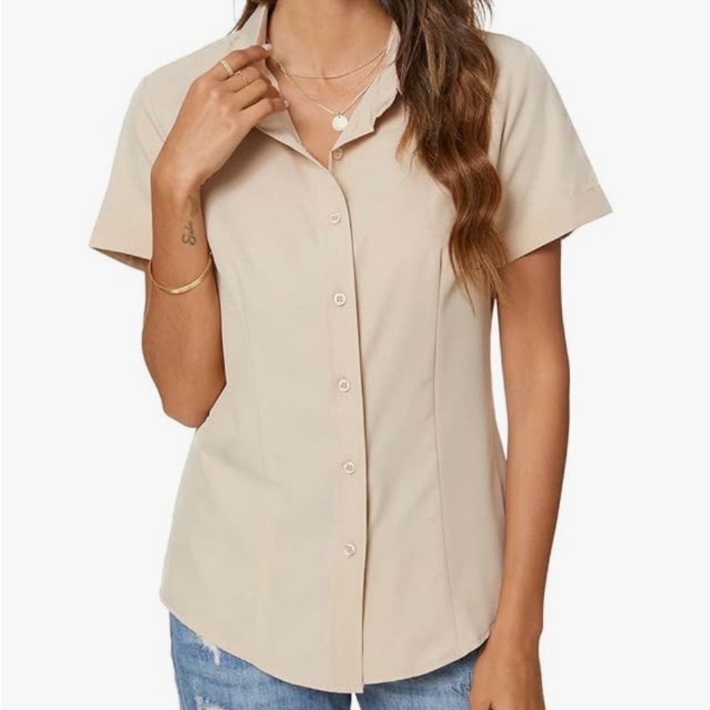 Women’s Atnlewhi Basic Button Down
